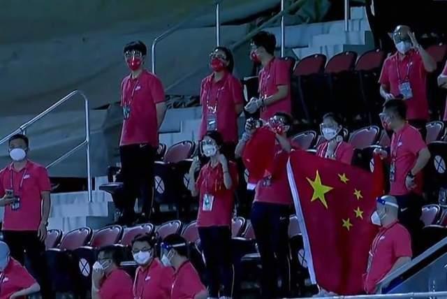 记者爆料中国队视频,中国队幕后精彩瞬间  第3张